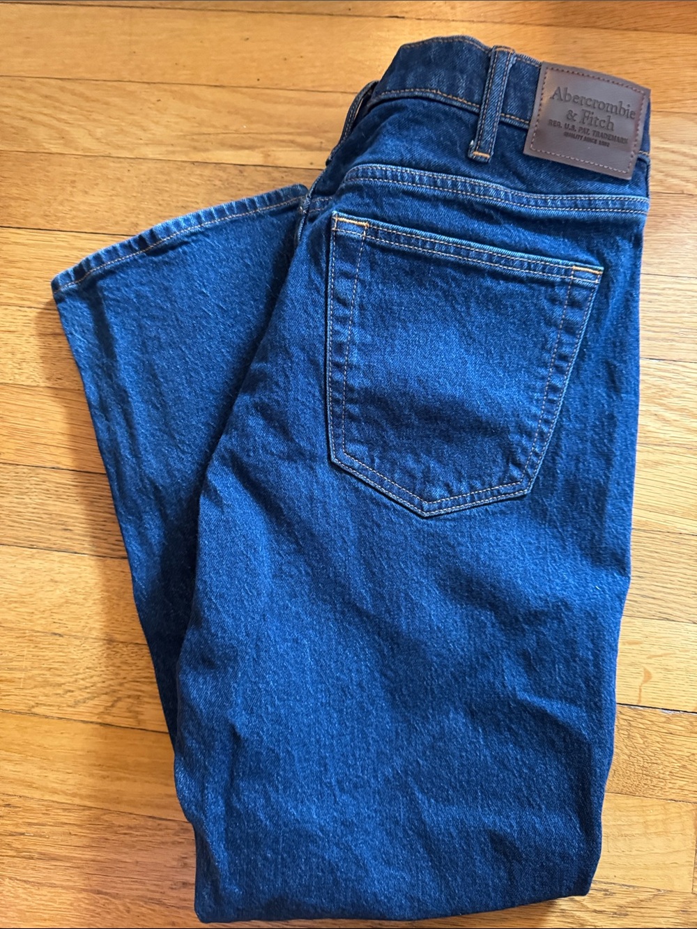 Abercrombie & Fitch Men's Dark Blue Vintage Stretch straight jeans